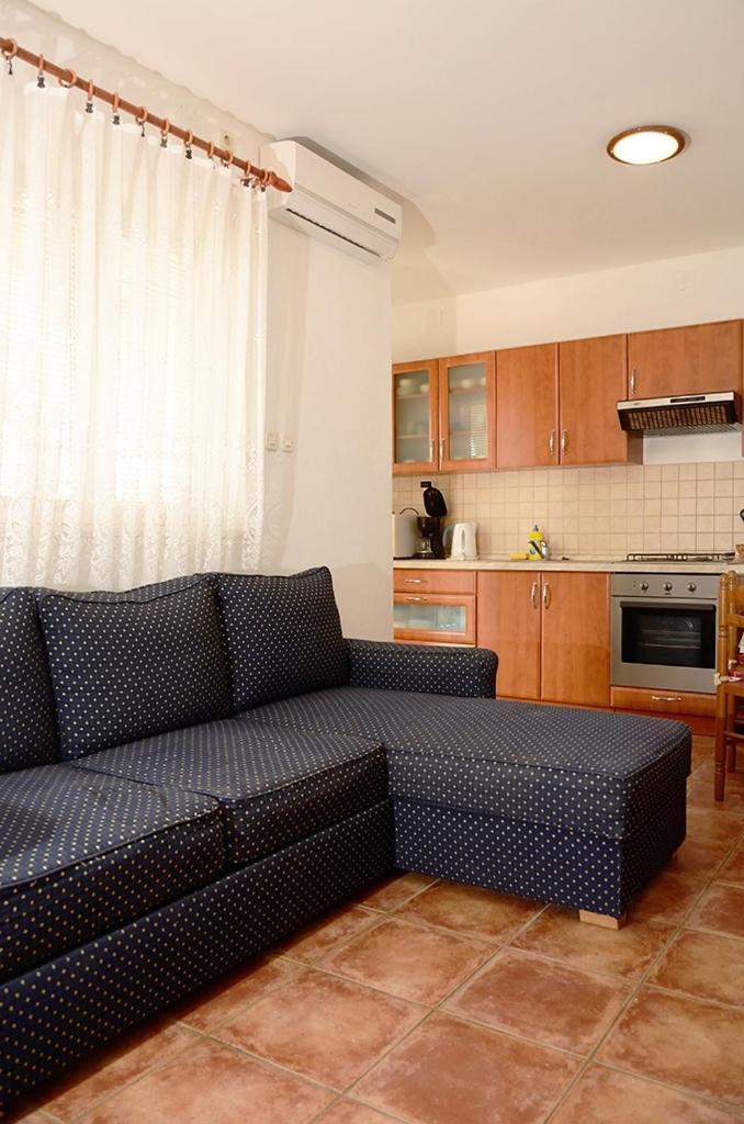 Apartments With A Parking Space Senj - 11520 Oda fotoğraf